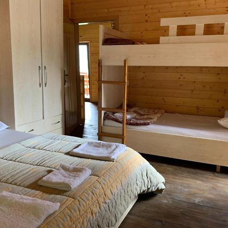 Guest House Valbone Exterior foto